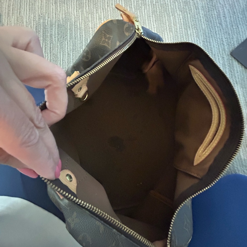 Authentic LOUIS VUITTON speedy 35 - Picture 8 of 13